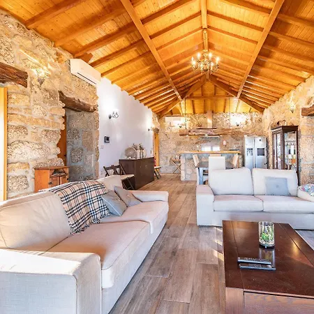 Casa De Basto * Celorico de Basto