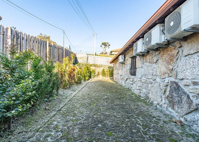 Casa De Basto סלוריקו דה באשטו